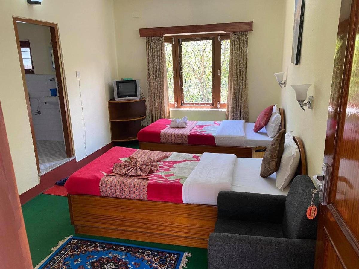 Hotel Blue Magnet Pokhara Dış mekan fotoğraf
