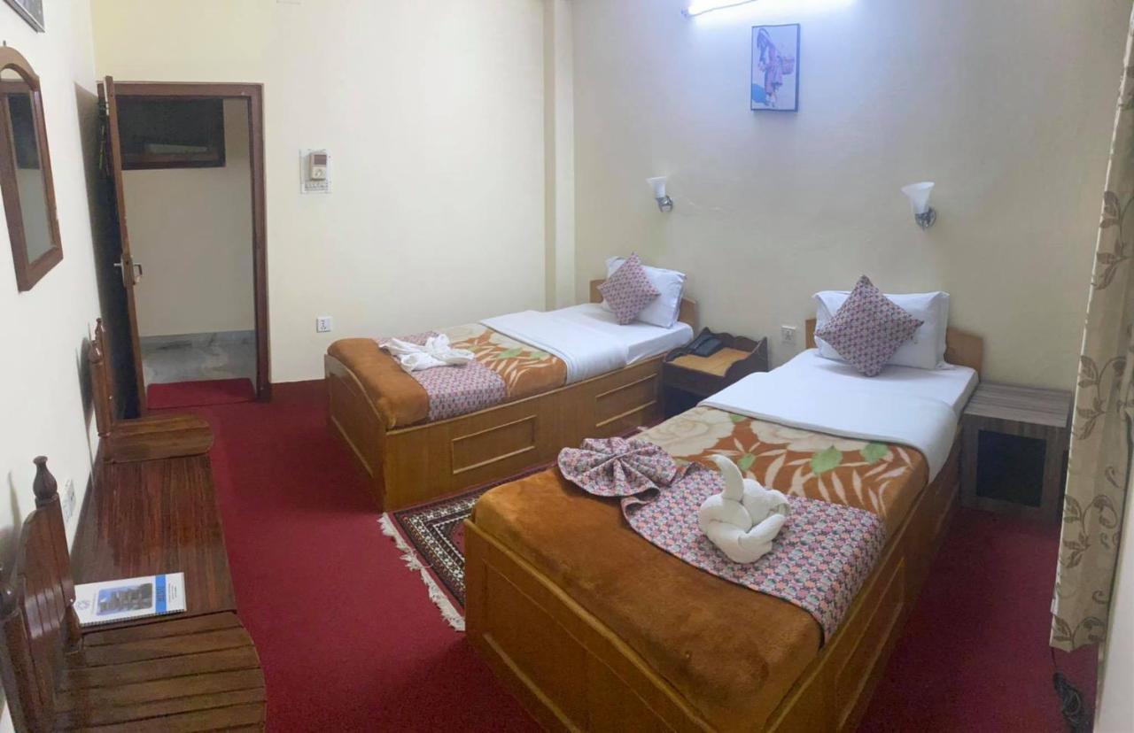 Hotel Blue Magnet Pokhara Dış mekan fotoğraf