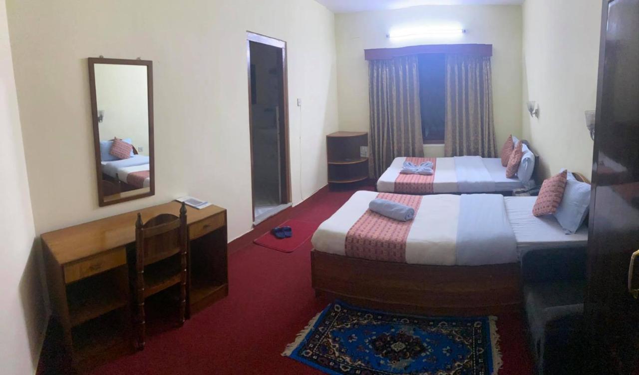 Hotel Blue Magnet Pokhara Dış mekan fotoğraf