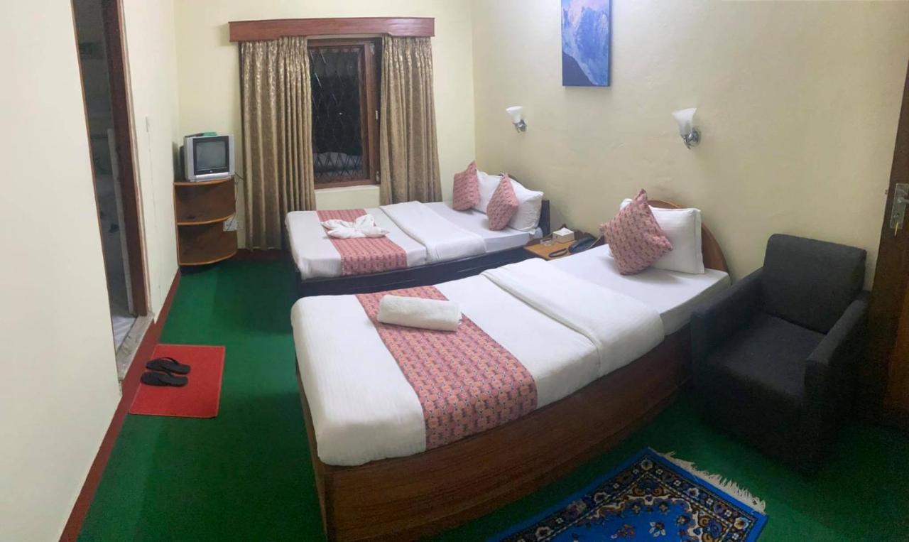 Hotel Blue Magnet Pokhara Dış mekan fotoğraf
